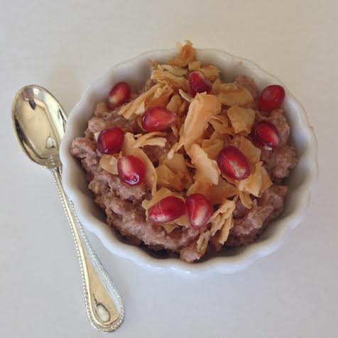 Meatless Monday – Toasted Pomegranate Breakfast Bowl