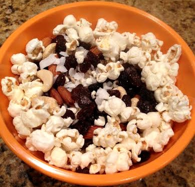 Meatless Monday – Popcorn Trail Mix (With Guest Stars)