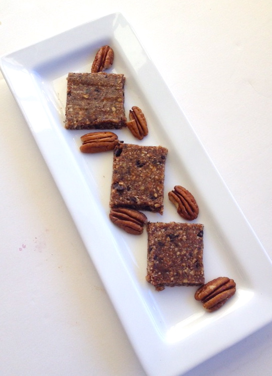 Meatless Monday – In The Raw Pecan Bars